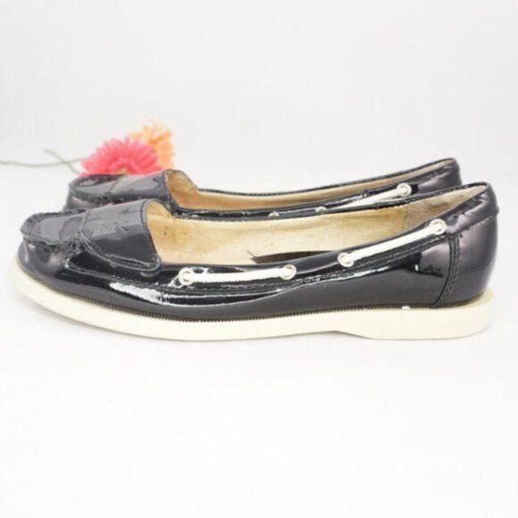 Michael Kors Black Patent Leather Topsider/Loafers - Picture 3 of 7
